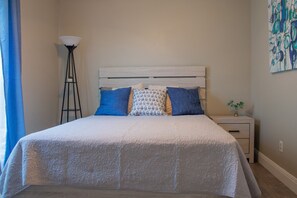 3 bedrooms, in-room safe, desk, iron/ironing board