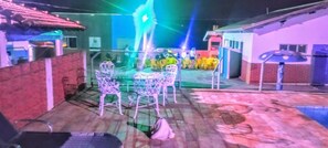 2 outdoor pools, open 9:00 AM to 10:00 PM, pool umbrellas, pool loungers - Camping Pousada Primavera Olímpia (Olímpia)