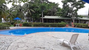 Piscine extérieure
