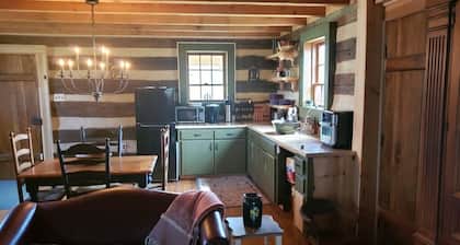 The Willow House and Pavilion, a rural retreat 7 miles from Ligonier