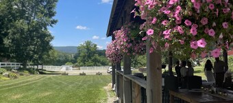 The Willow House and Pavilion, a rural retreat 7 miles from Ligonier