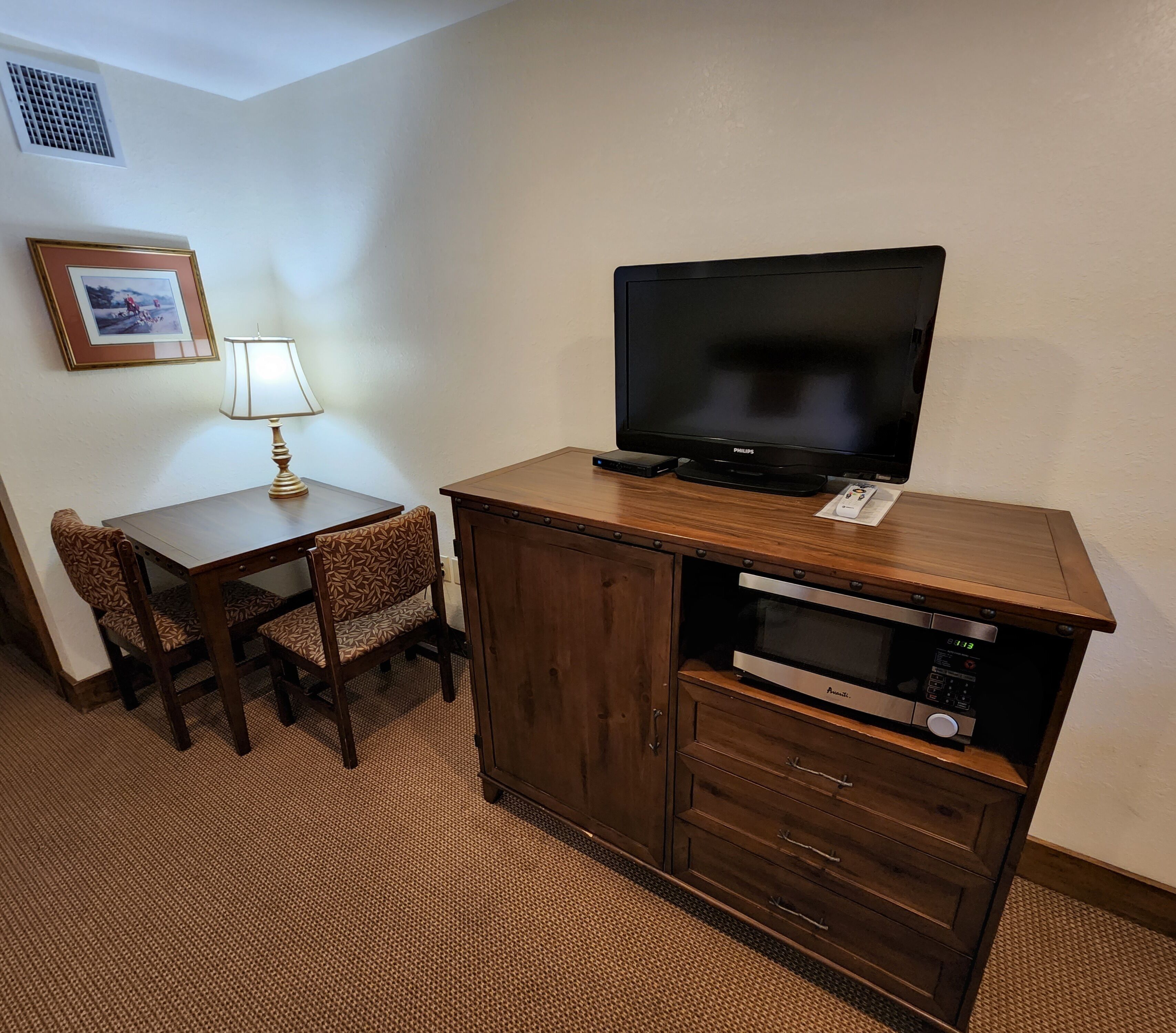 down duvets, individually decorated, free wifi, bed sheets