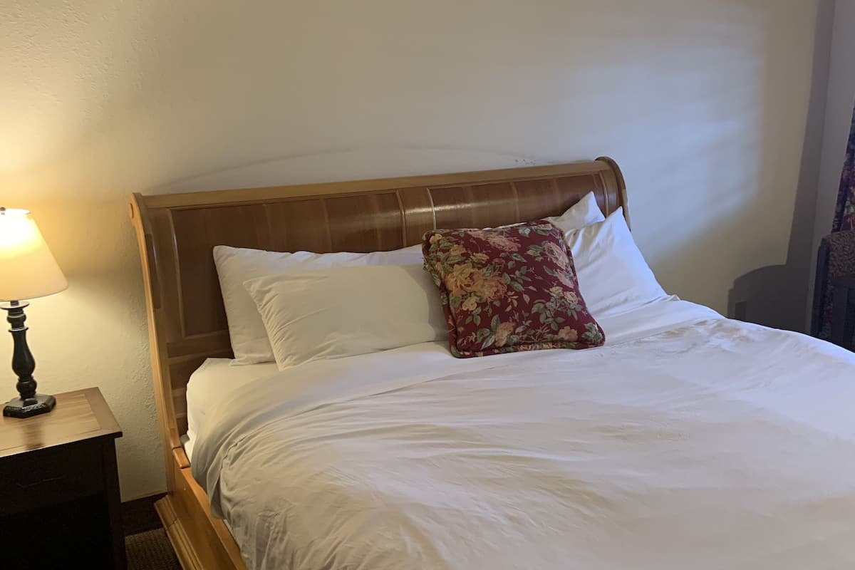 1 slaapkamer, donzen dekbedden, individueel gedecoreerd, gratis wifi