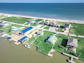 Exterior - Still Steel Beachin' - Waterfront Beach Cottage on the ICW (Bay City)