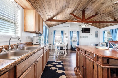Still Steel Beachin' - Waterfront Beach Cottage on the ICW