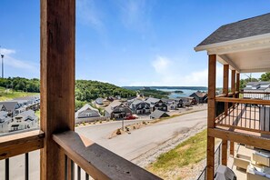 Property grounds - Hot Tub, Free Daily Tickets, Shared Indoor Pool, Shuffleboard, Deck Space (Branson)