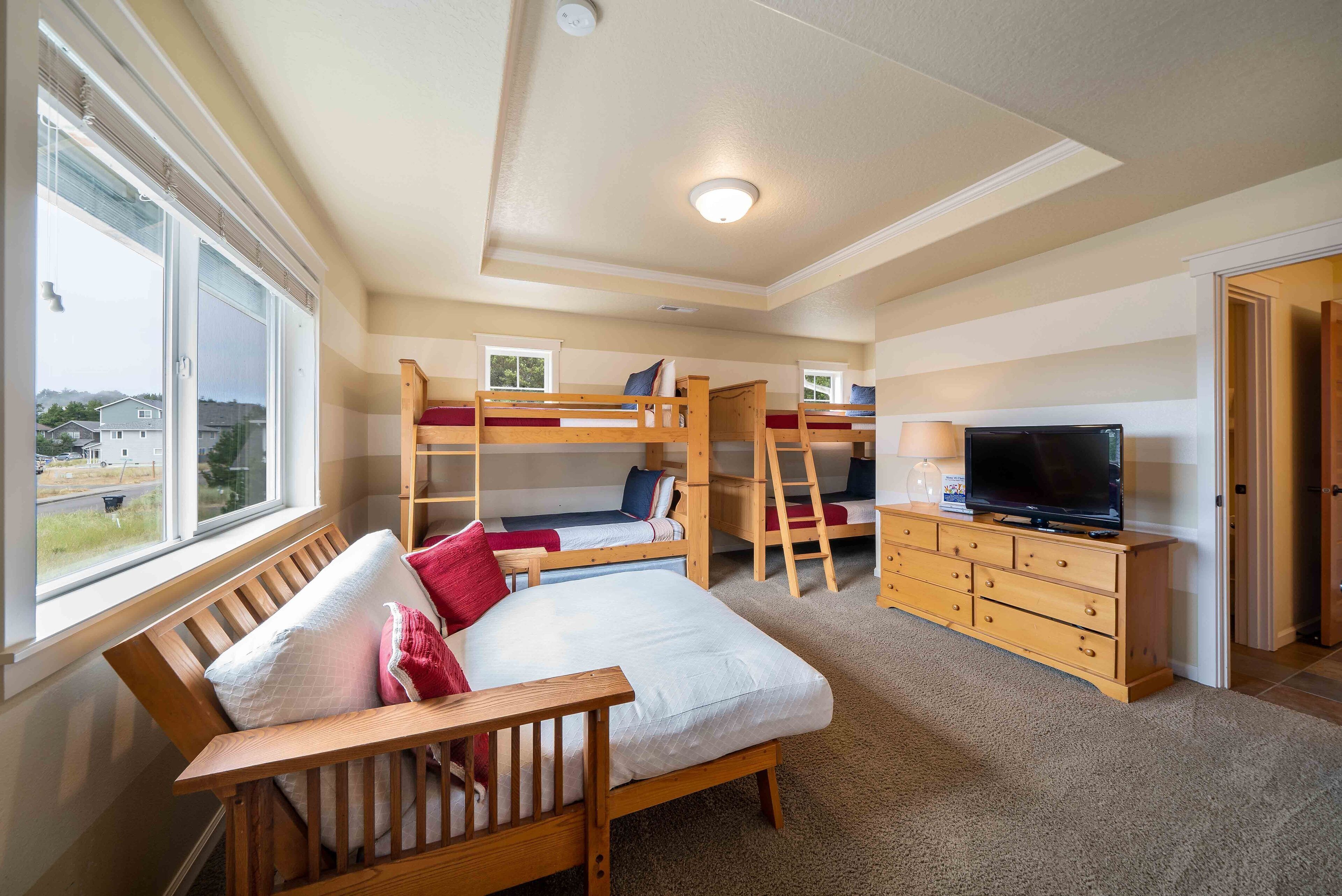 4 soverom, wi-fi (inkludert) og sengetøy