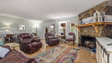 TV connectée, cheminée