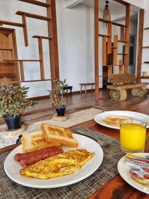 Restaurant - Dhoadhi Retreat (Thulusdhoo Island)