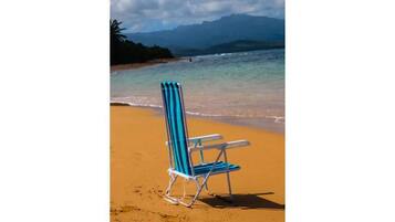 In Strandnähe, Liegestühle, Strandtücher