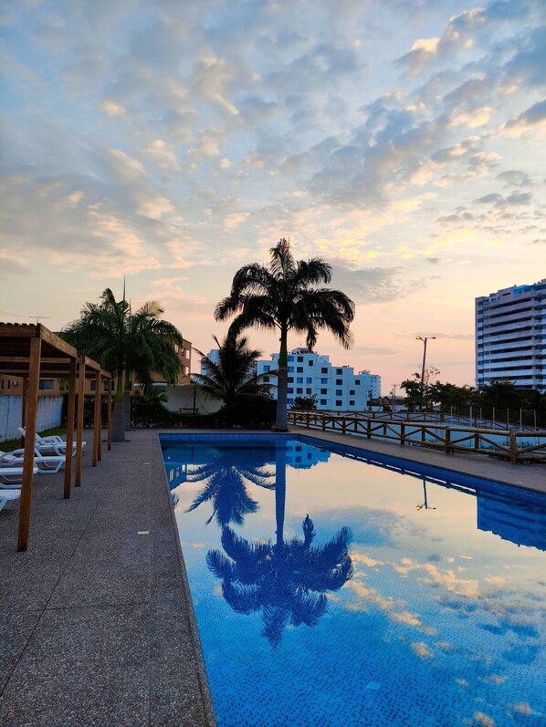 Piscine extérieure, piscine chauffée