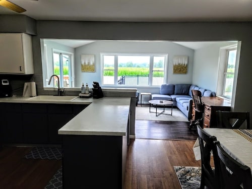 Private Pool and Hot Tub Close to Frankenmuth