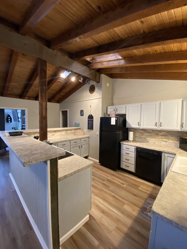 Fridge, microwave, oven, dishwasher