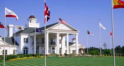 🌴 Winter Comfort Meets Coastal Charm • Golf Views • Snowbird-Friendly Rates