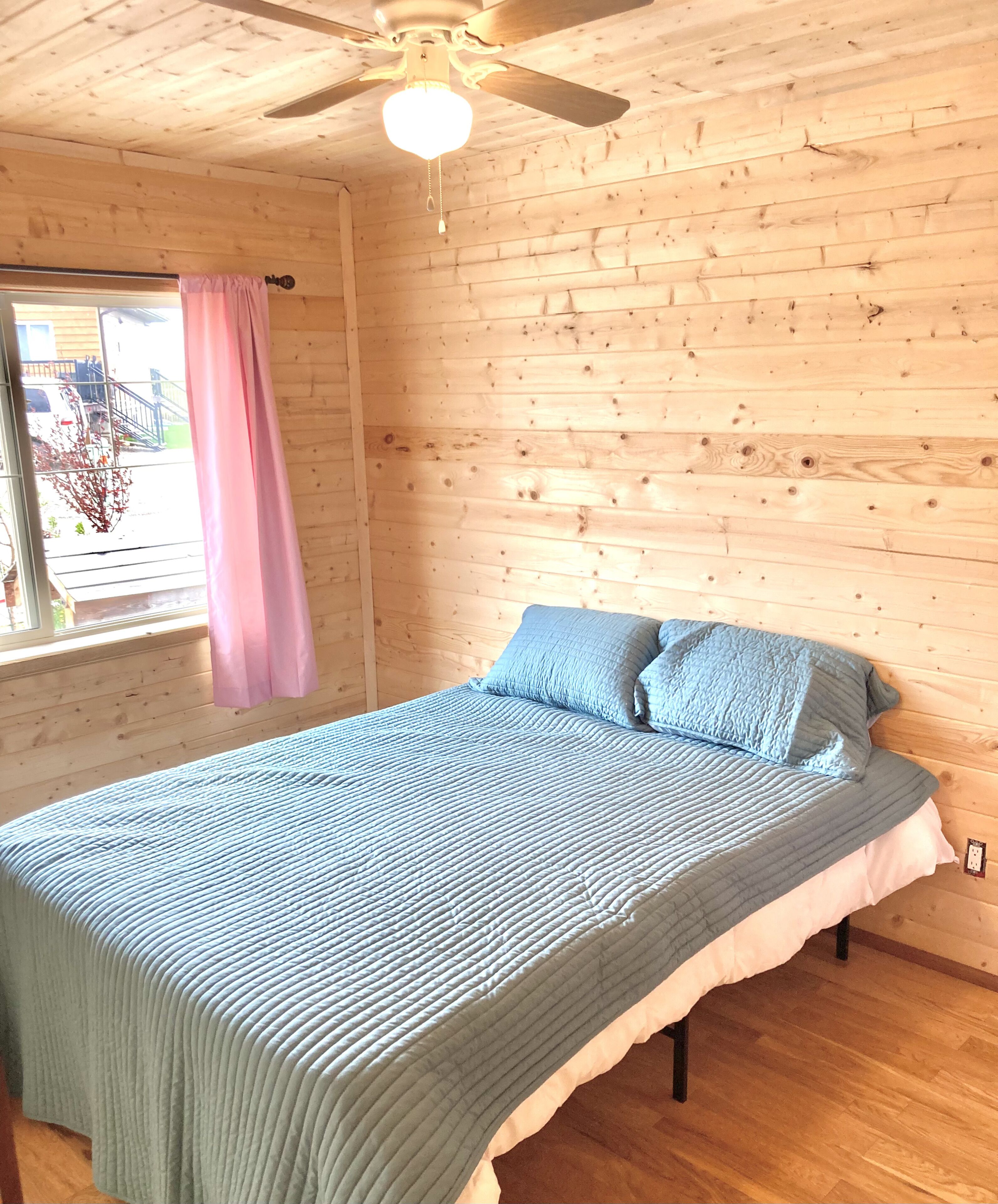 3 多间卧室、WiFi