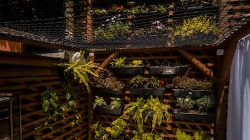 Deluxe Cabin | Private spa tub