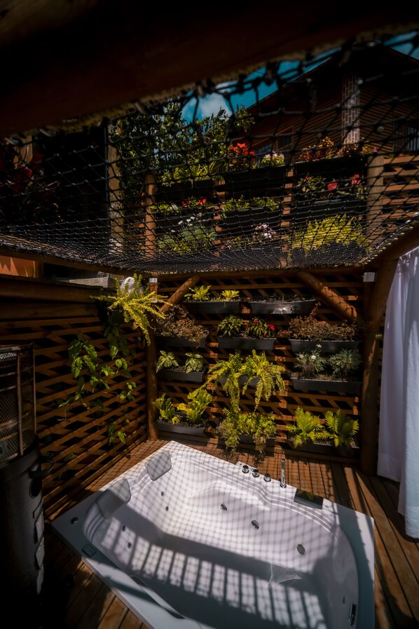 Cabane Deluxe | Bain à remous privé