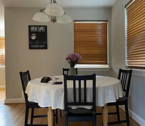 Dining - Cheerful 2Br/1BA Private house with yard LOCATION! (Silver Spring)