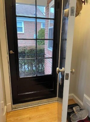 Interior - Cheerful 2Br/1BA Private house with yard LOCATION! (Silver Spring)