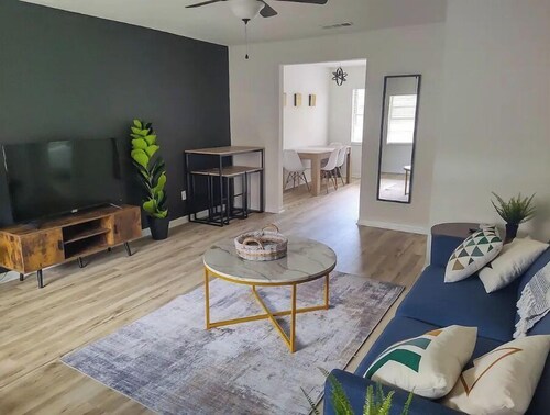 NEW! Modern Boho S Tampa Garden Condo near MacDill