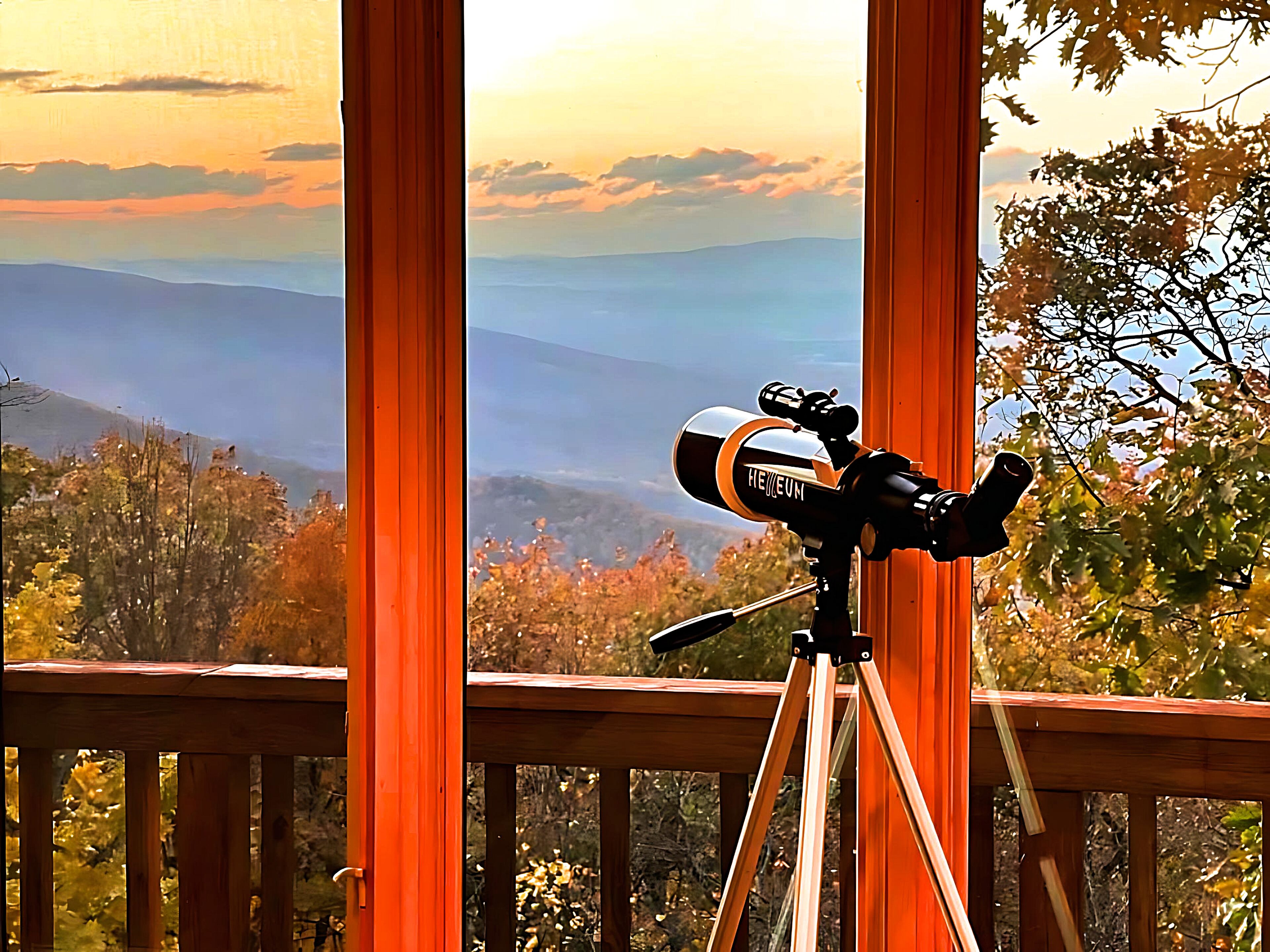 WILDBRIAR LODGE • 6BR/6BA • MASTER SUITES • HOT TUB • GAME ROOM • MOUNTAIN VIEWS