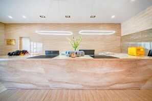 Lobby - Lantian Hotel (Hulunbuir Ancient City) (Hulunbuir)