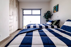 2 chambres, bureau, fer et planche à repasser, Wi-Fi