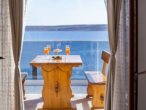 تناول الطعام