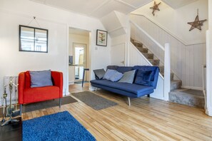 Smart-TV, peis og bøker