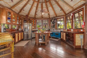 雪櫃、焗爐、爐具、洗碗機