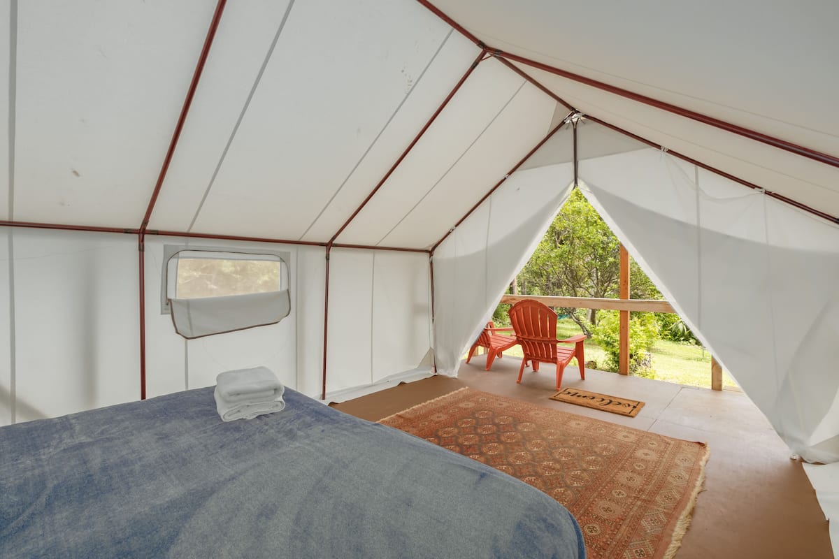 Classic Tent, 1 Bedroom, Garden View | Bed sheets
