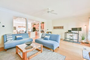 Smart TV, computer monitors - Lakefront Retreat w/ Pool & Game Room near Downtown (Hartwell)