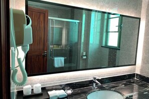Unclassified image, 2 of 31, button - Bohai Hotel （Taishan Chonglou) (Taishan)