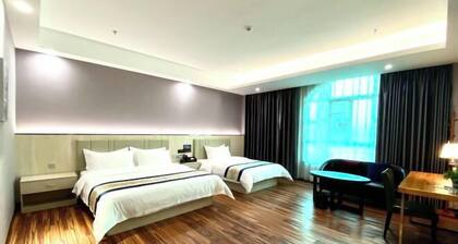 Bohai Hotel (Taishan Chonglou)