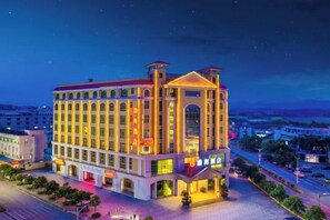 Unclassified image, 4 of 31, button - Bohai Hotel （Taishan Chonglou) (Taishan)