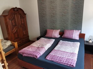 5 bedrooms, free WiFi, bed sheets - Ferienhaus "stahlbergblick" in Ruhiger Lage (Bacharach)