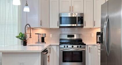 *Free Parking* King Beds near NYC & EWR, Sleeps 12