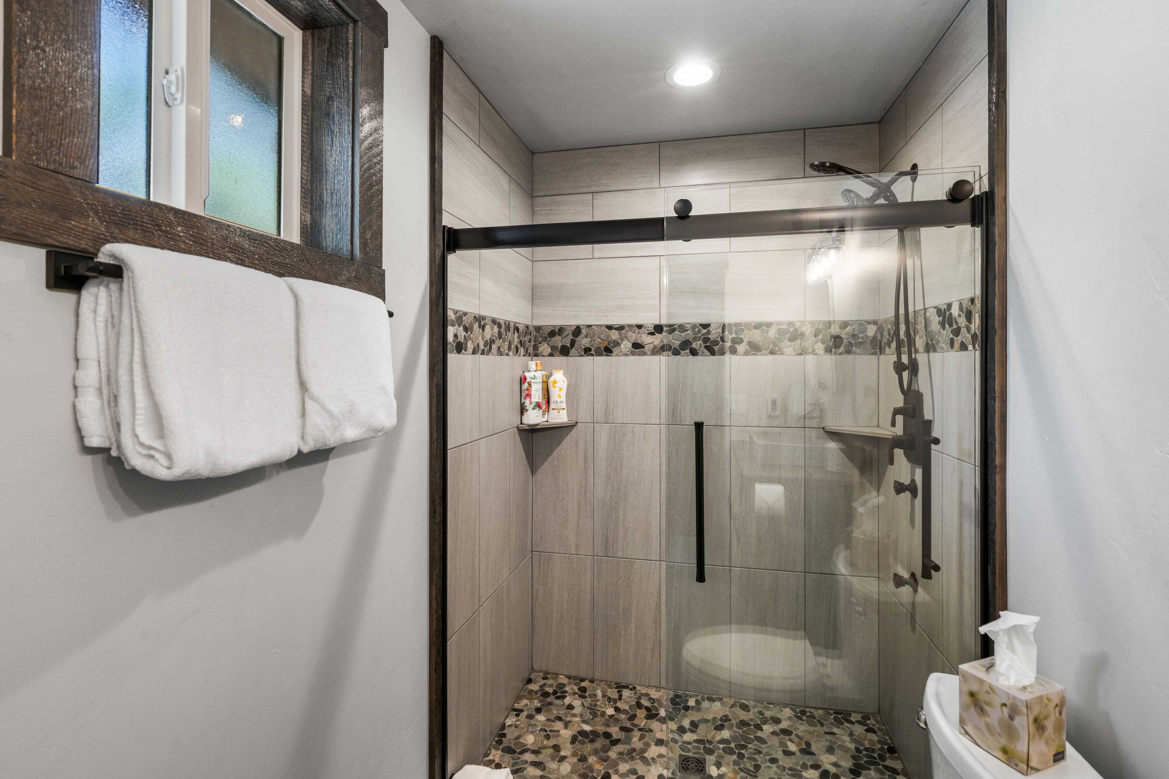 House | Bathroom | Shower, rainfall showerhead, hair dryer, towels