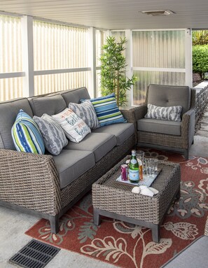 Terrace/patio - Beach Home w/King & Queen bed + Wi-Fi see Whales/Eagles Minutes to Seattle Ferry (Bremerton)