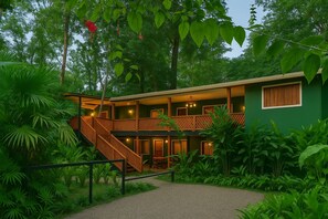 Front of property - Green Jungle House (Cahuita)