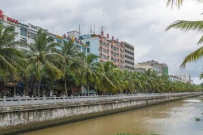 Unclassified image, 2 of 20, button - Juntailai Hotel (Wenchang)