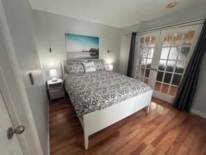 2 bedrooms, desk, free WiFi, bed sheets