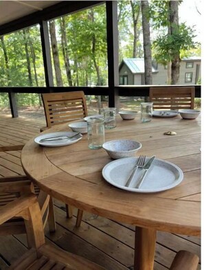 Outdoor dining