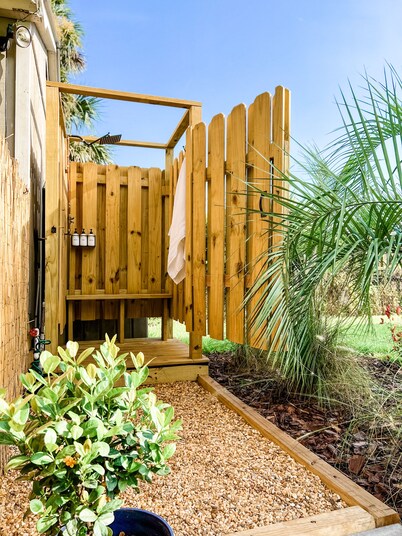 Newly Renovated Home w/Outdoor Shower, Pool & Tiki Hut!
