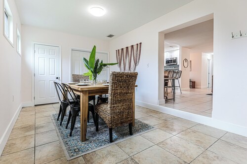 Newly Renovated Home w/Outdoor Shower, Pool & Tiki Hut! 