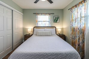 3 Schlafzimmer, Schreibtisch, Bügeleisen/Bügelbrett, kostenloses WLAN