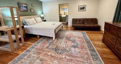 Charming one bedroom on Main St