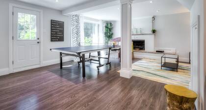 Oasis 3 bedroom house in Midtown Toronto