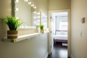 3 Schlafzimmer, Schreibtisch, Bügeleisen/Bügelbrett, WLAN