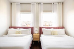 3 bedrooms, desk, iron/ironing board, WiFi